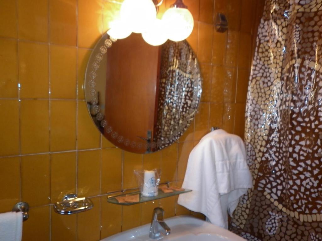 Fonda Cerdanya Ξενοδοχείο Puigcerdà Δωμάτιο φωτογραφία